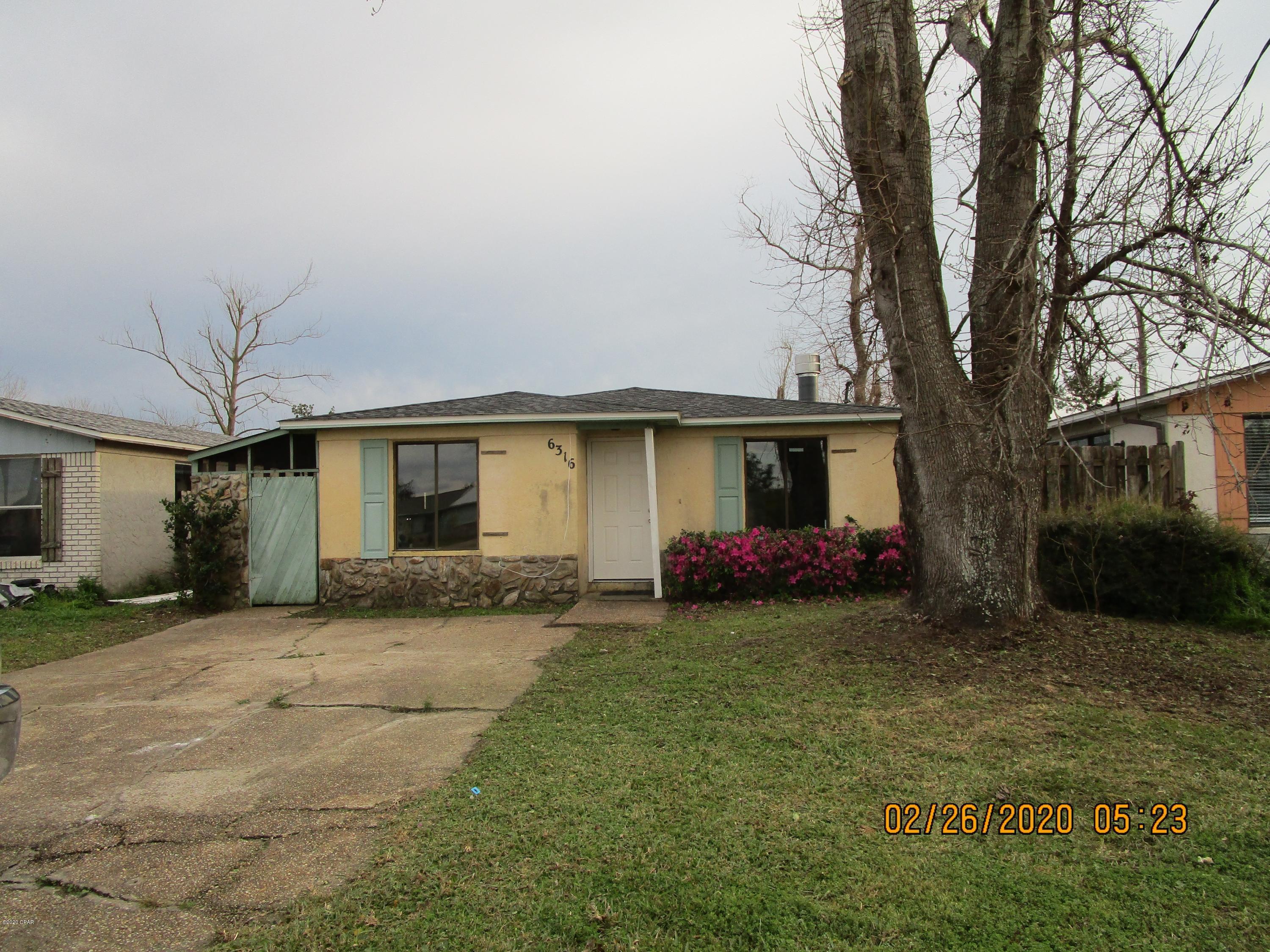 SPECIAL.... SECOND MONTH FREE!!! 3/2 home just minutes from Tyndall AFB. All property sizes and ages are approximate, please measure and/or verify if important.

School assignments are subject to change, please check with Bay County for most accurate information.

Deposit is the same as the rent.

Pets allowed with owner approval and NON REFUNDABLE pet fee applies per pet. Breed restrictions apply.