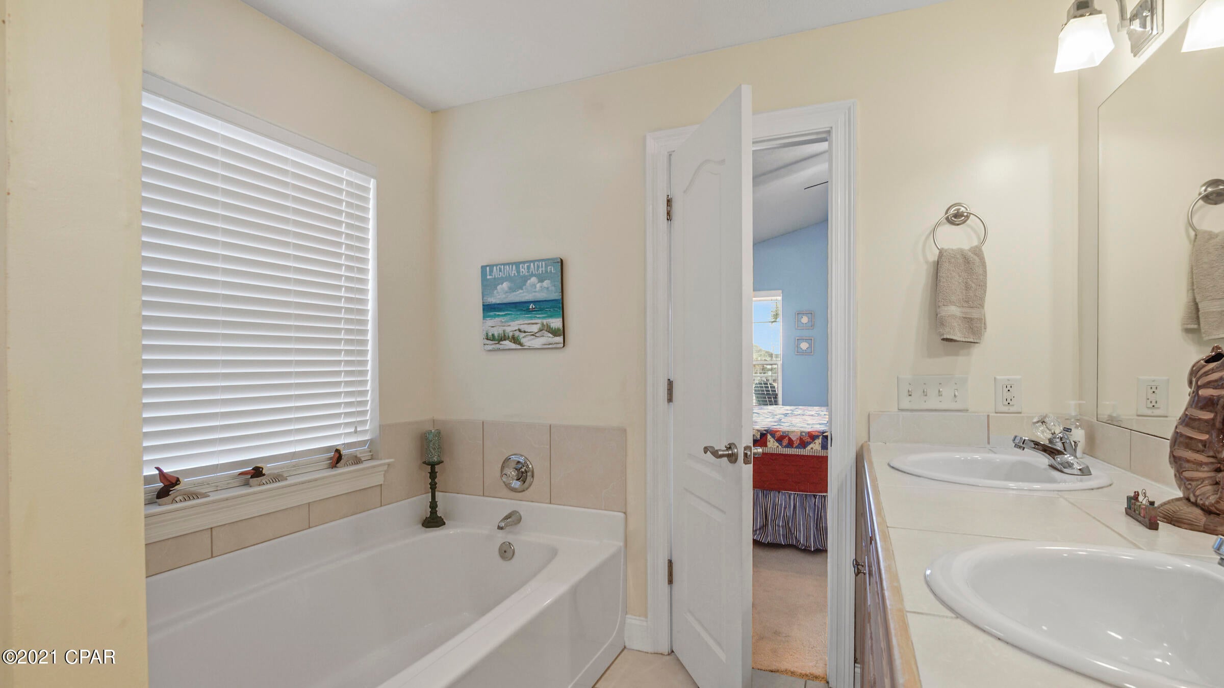 Laguna Beach Estates 2nd Add - Residential