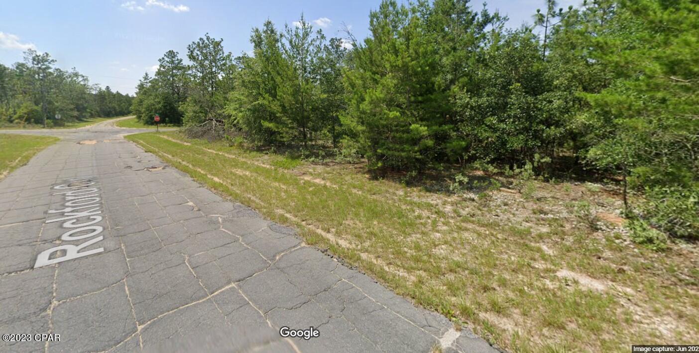 Very close to Boat Lake Swim park and just a short distance off Rt 77!! Waterlines close by!! Powerlines on the street!! Nice building lot for single-family homes in the quickly growing subdivision of Sunny Hills!! ...what are you waiting for...Sunny Hills boasts the magnificent Sunny Hills Golf and Country Club!! No time frame to build in...homes only subdivision, no mobile homes...no HOA!! Come build your dream home now!! Don't miss out, call today!!