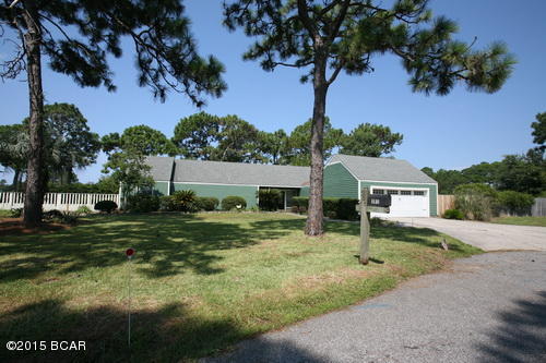 Beautiful 2,910 square foot 3-bedroom, 2-bath, pool home in prestigious Colony Club features a huge lot located on the quiet end of a cul-de-sac. The huge swimming pool features its own privacy fenced side yard! The fenced back yard stretches 292' along the approach and green for the number 5 hole at Holiday Golf Club. 

Separate privacy fence surrounds the tropical landscaped pool which is in it's own side yard, with a covered entryway leading to it. Covered patio off of the kitchen plus open patios off of the living room and master bedroom. Double wood entry doors with leaded glass open into living room with vaulted ceiling, skylights, and fireplace. 

Separate dining room with parquet floor and mirrored wall. Big kitchen with tile floor, tons of cabinets, stainless steel appliances, breakfast bar, wine and beverage cooler features a garden window overlooking the swimming pool and golf course. There is an extra large space off of the kitchen area that can easily be used for an office or play area.
Garage can easily be converted back to a 24 x 25 rec room and the backyard features an storage shed. 
Available on a leased basis only without utilities. Dogs negotiable.  Includes pool maintenance.
No smoking allowed inside home!
Lot and room sizes approximate.