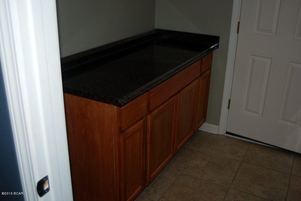 Baywood Shores Est Unit 2 - Residential Lease