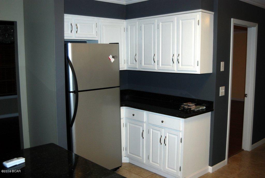 Baywood Shores Est Unit 2 - Residential Lease