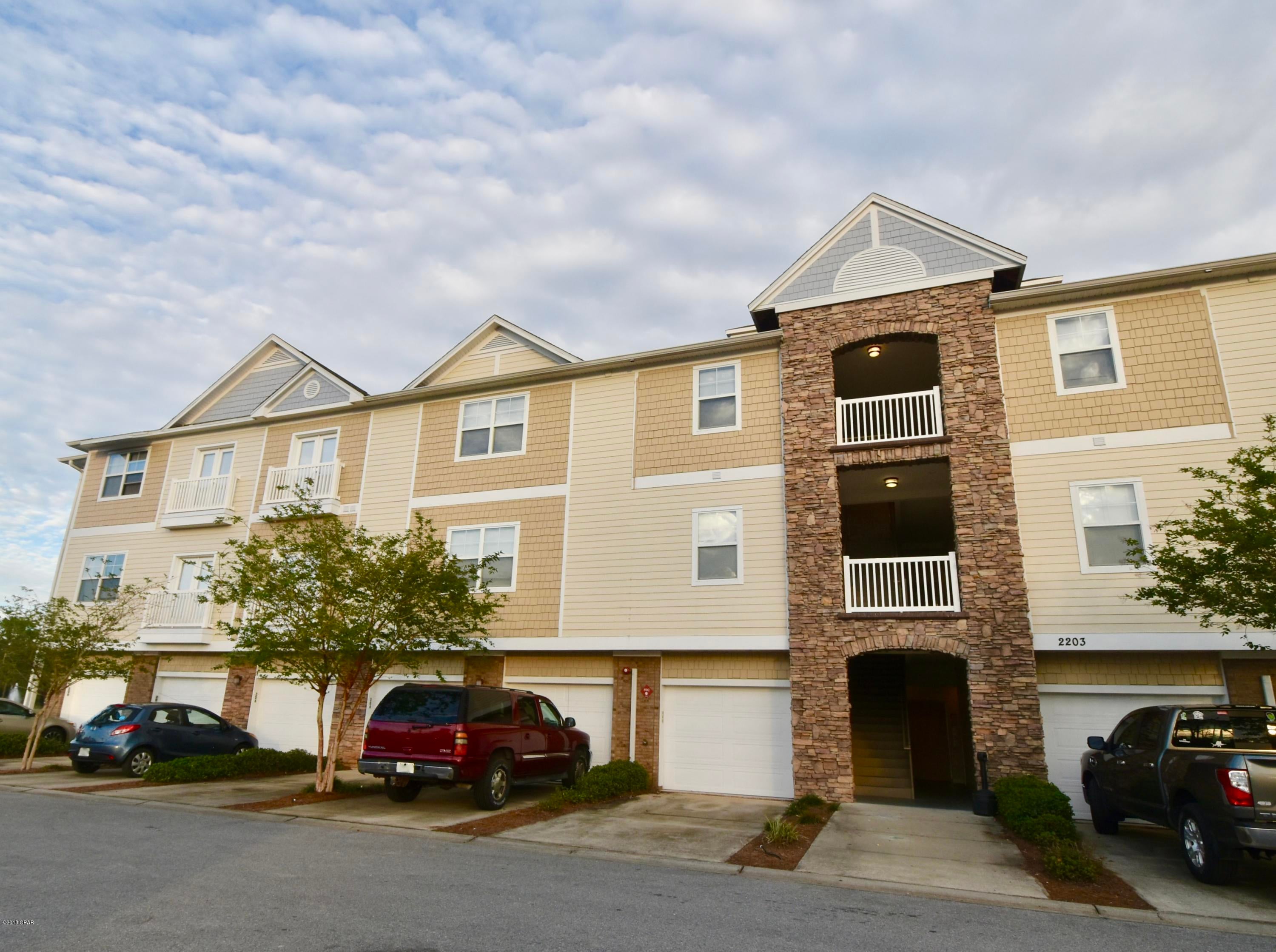 Villas At Suncrest - Residential