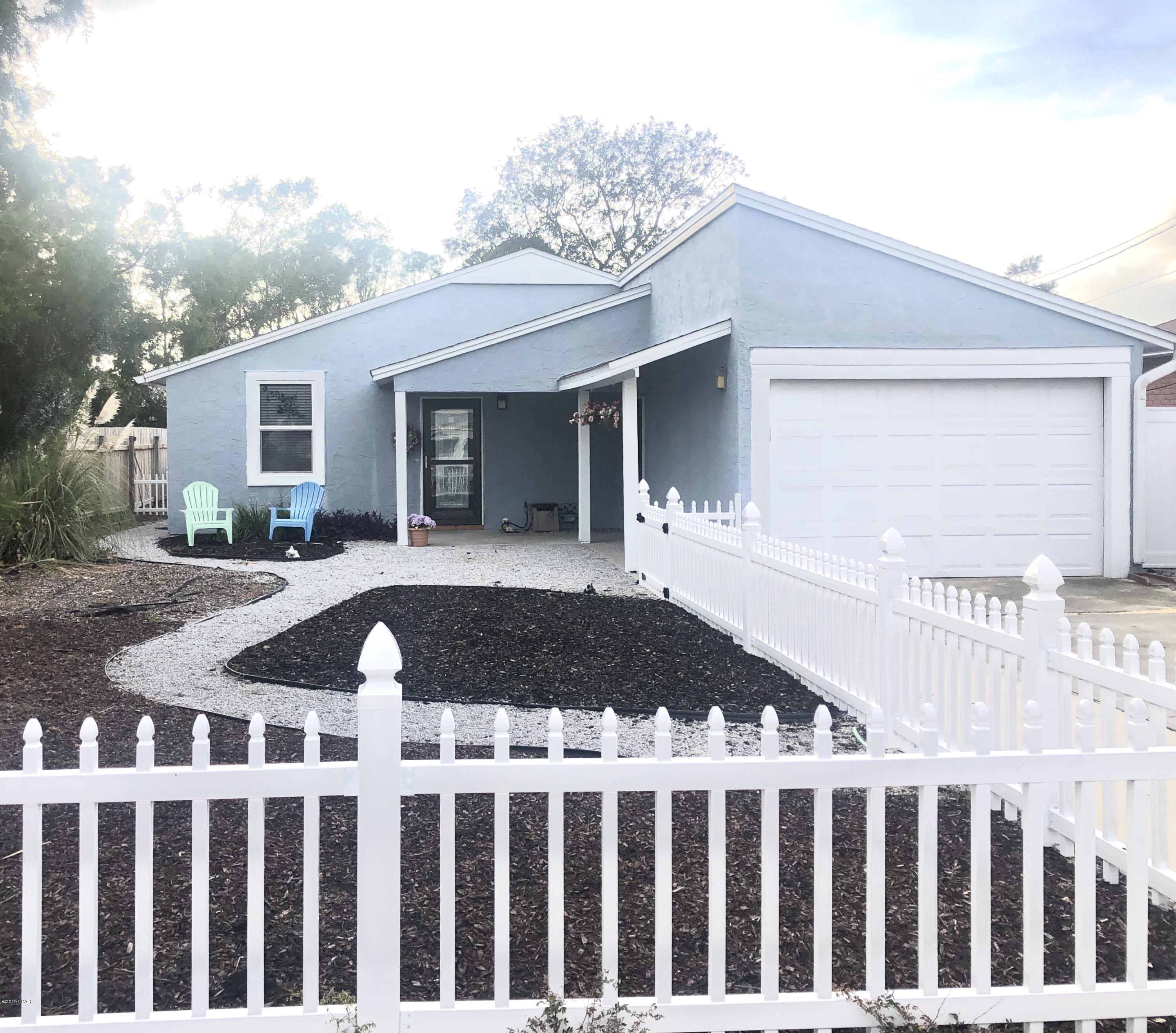 Beautiful 2 bedroom 2 bath home located in  Open Sands, large  living area with vaulted ceiling open to beautiful kitchen with glass backslash and granite counter tops. Master bath with nice walk in shower Screened in porch and low maintenance yard. Very close to beach and Pier Park.