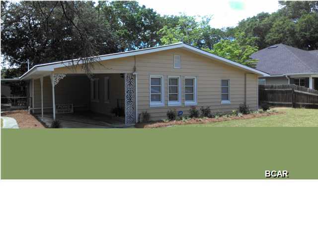 Home is completely remodeled. New Central H & C System, Bathrooms, Refrigerator, Stove, Hood, Counter Top, Back Splash. New Flooring in one bathroom, kitchen and dining area, Paint, drywall. PLEASE VERIFY ALL INFORMATION AND MEASUREMENTS. PRICE REDUCTION..........UNDER $48.00 / FT.