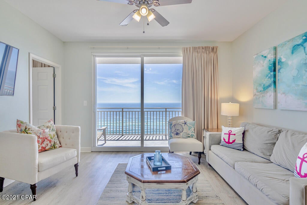 Splash Condo - Residential