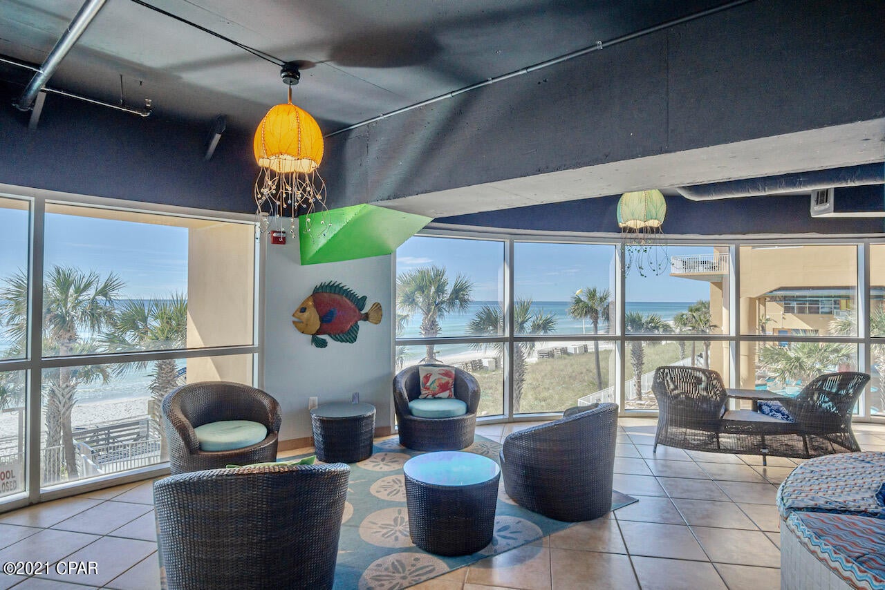Splash Condo - Residential