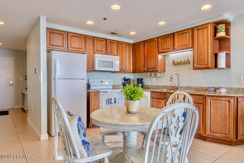 Splash Condo - Residential