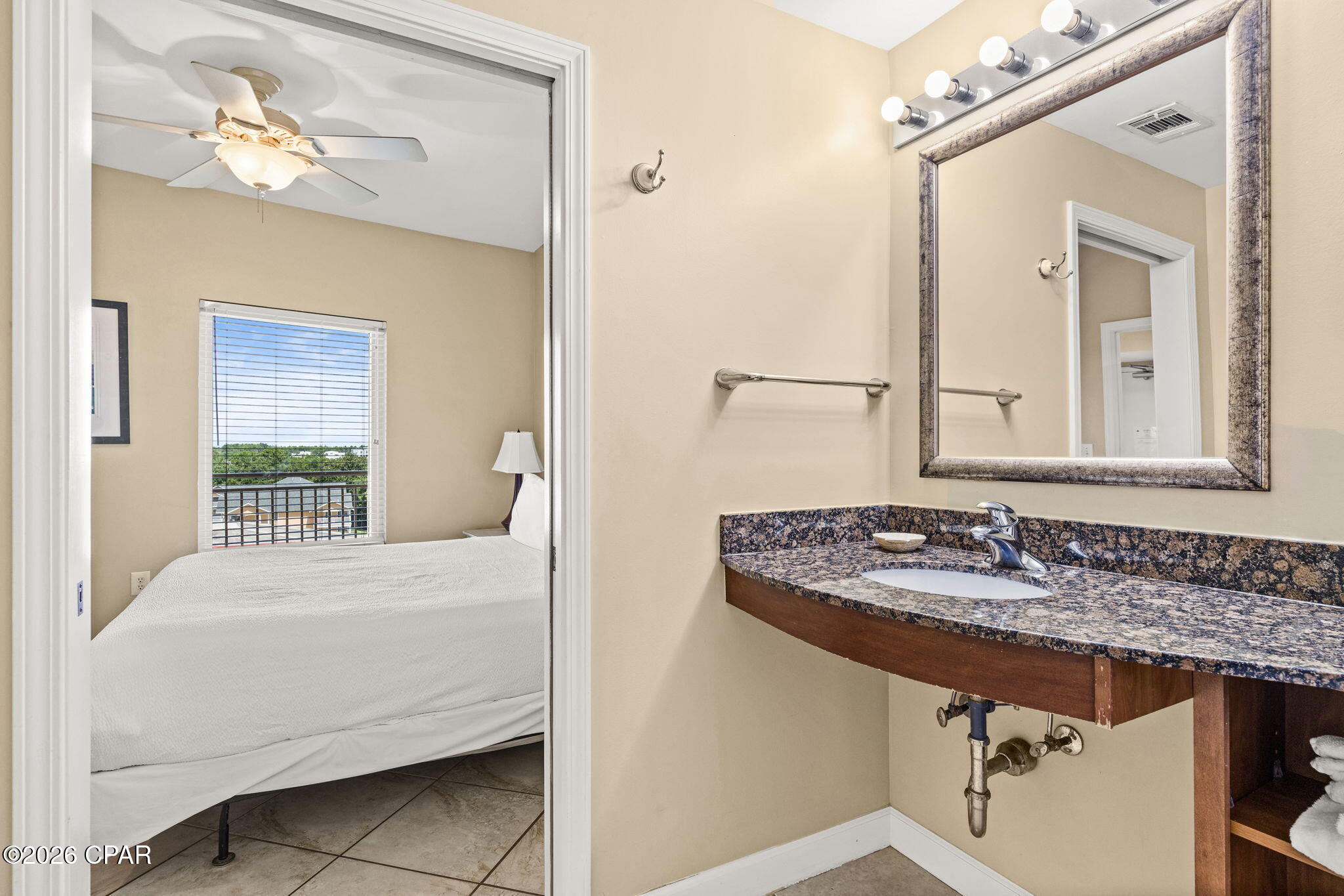 Splash Condo - Residential