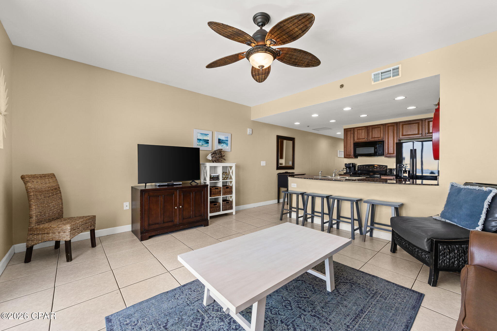Splash Condo - Residential