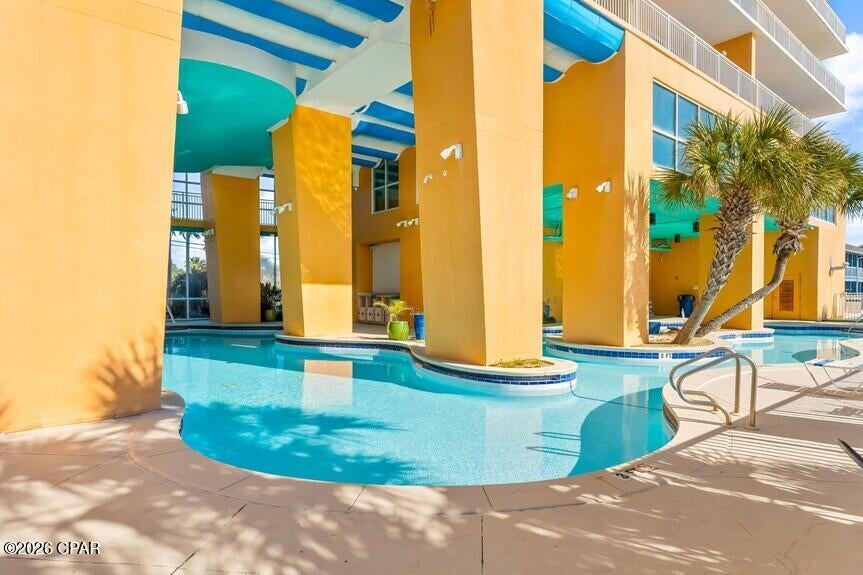 Splash Condo - Residential
