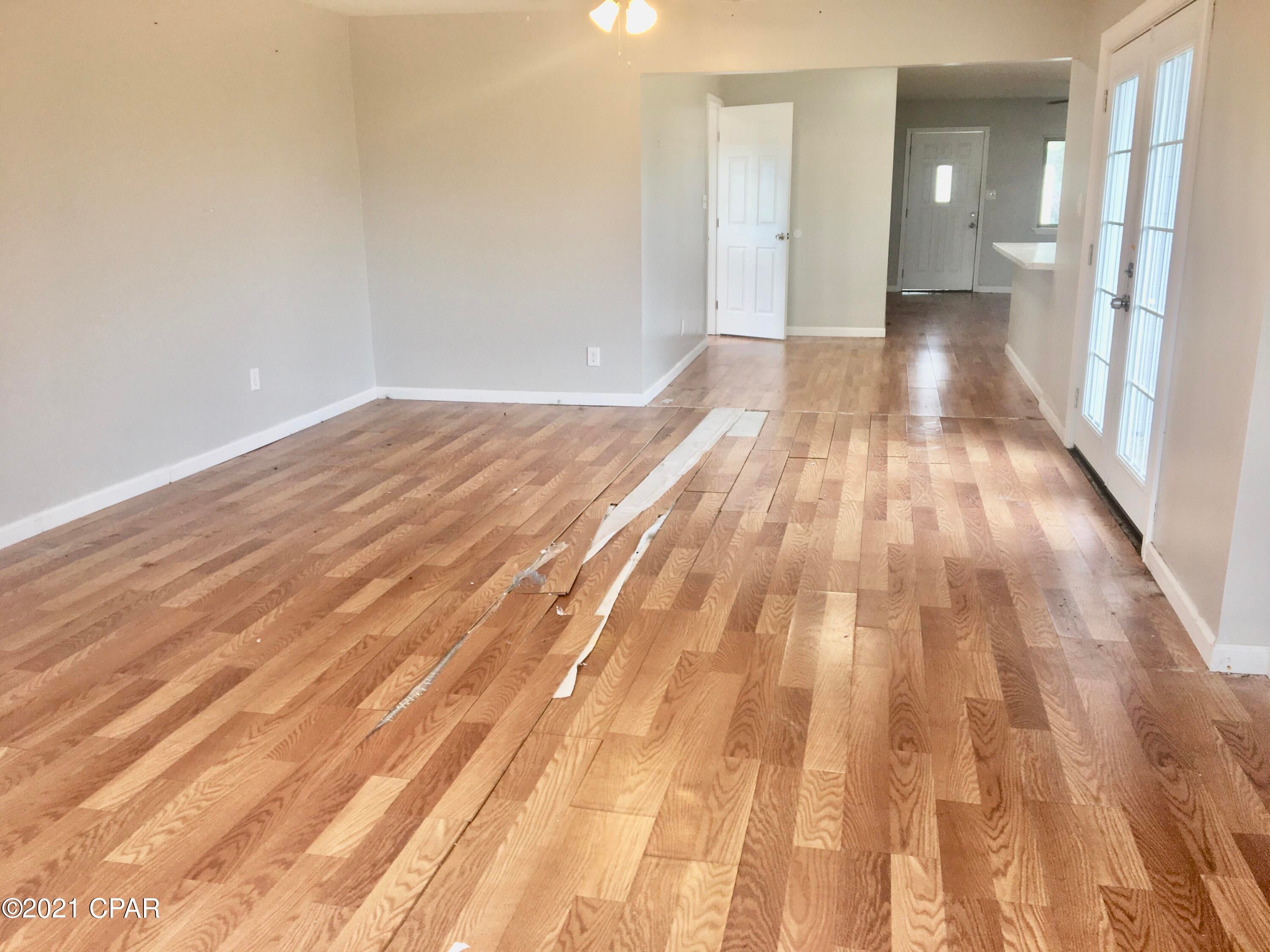 Parkway Manor Est - Residential