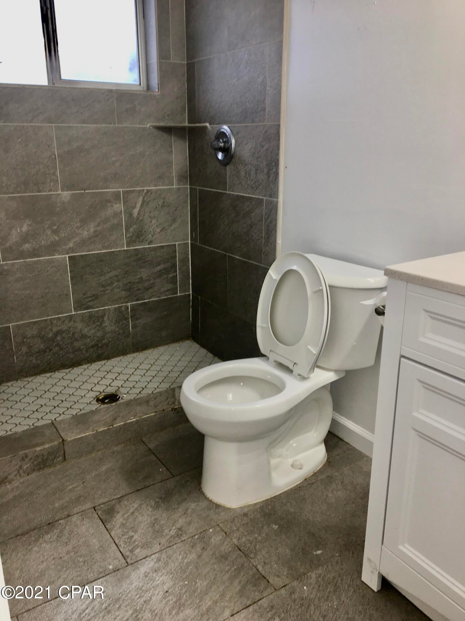 Parkway Manor Est - Residential