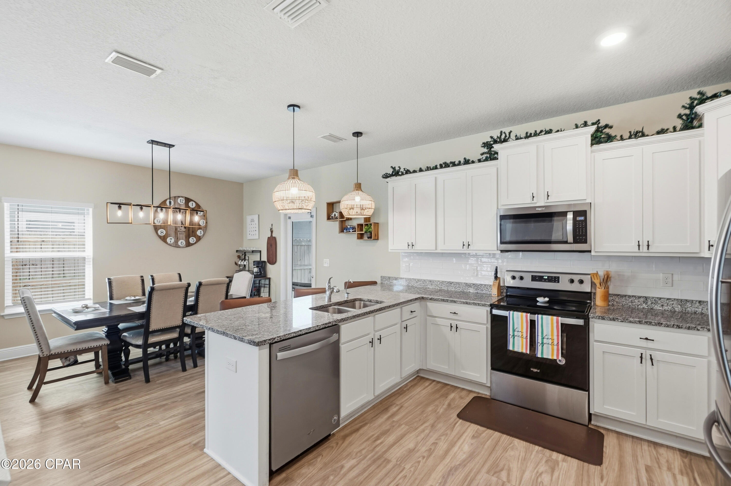 Emerald Cove Villas - Residential