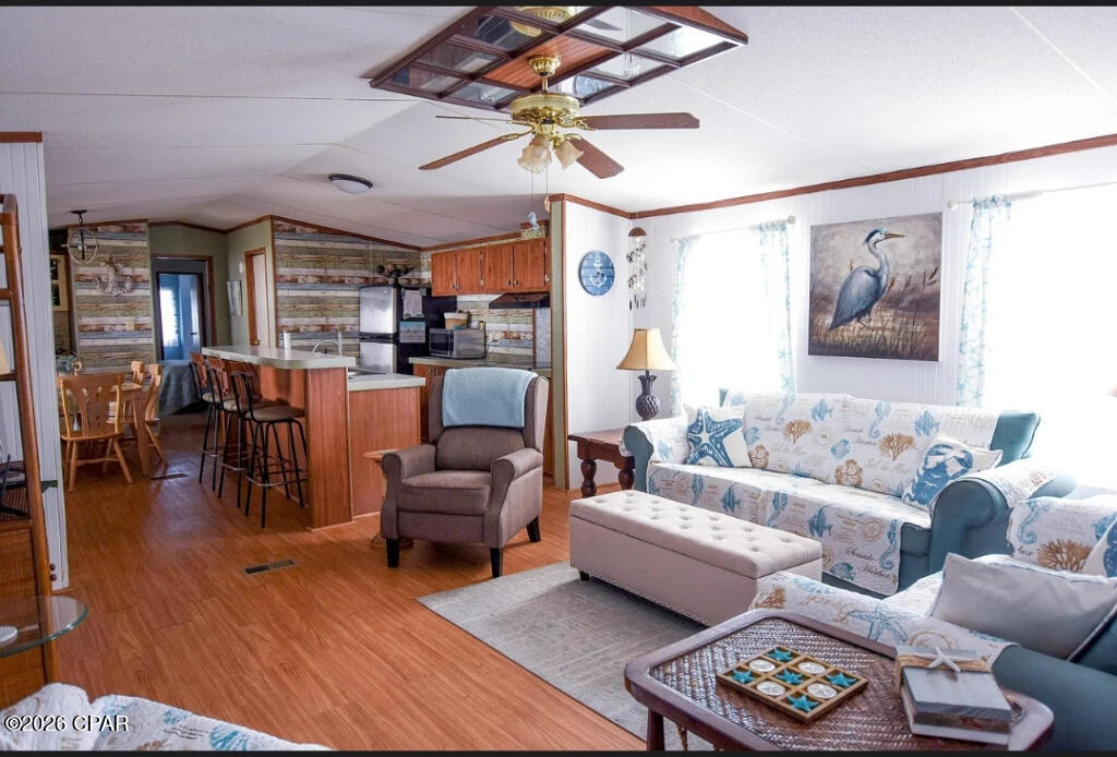 Laguna Beach Estates 8th Add - Residential