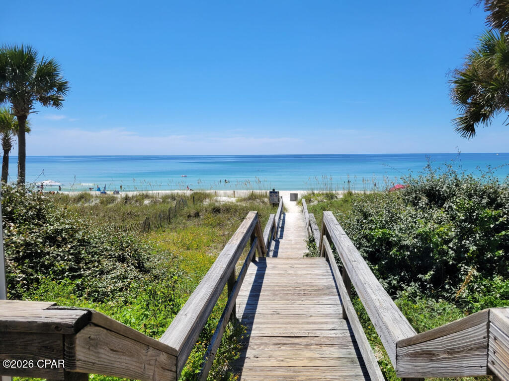Laguna Beach Estates 8th Add - Residential