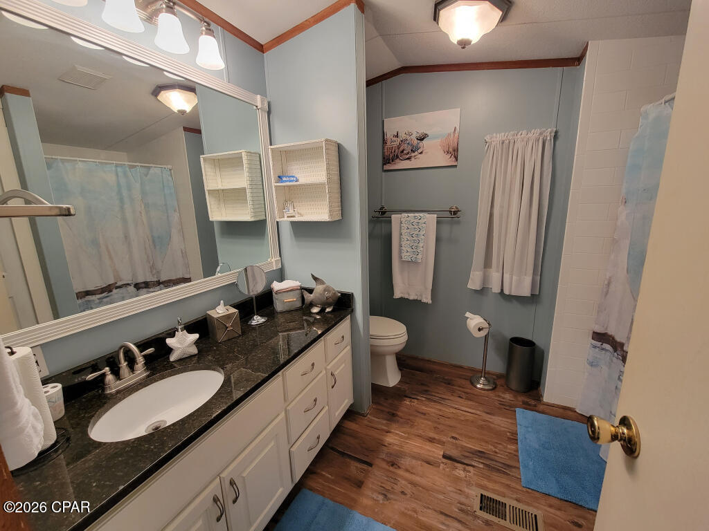 Laguna Beach Estates 8th Add - Residential