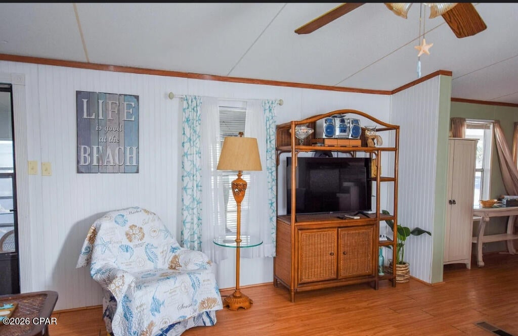 Laguna Beach Estates 8th Add - Residential