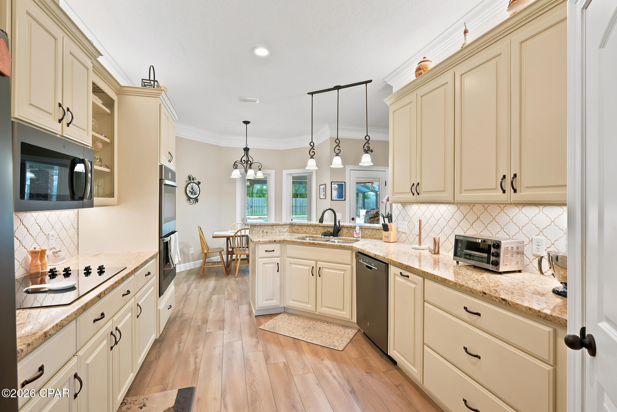 Huntington Ridge - Residential