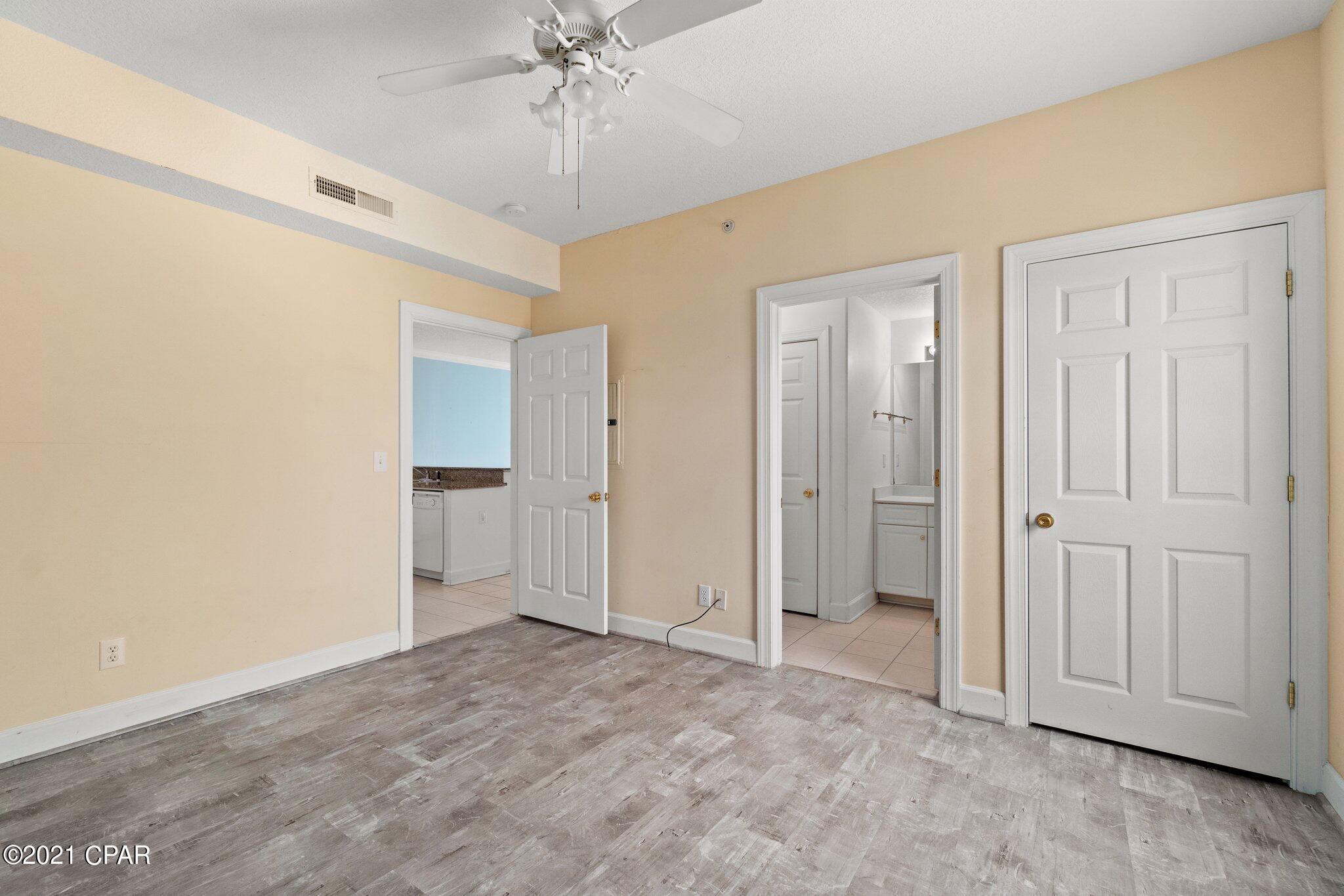 Emerald Isle - Residential