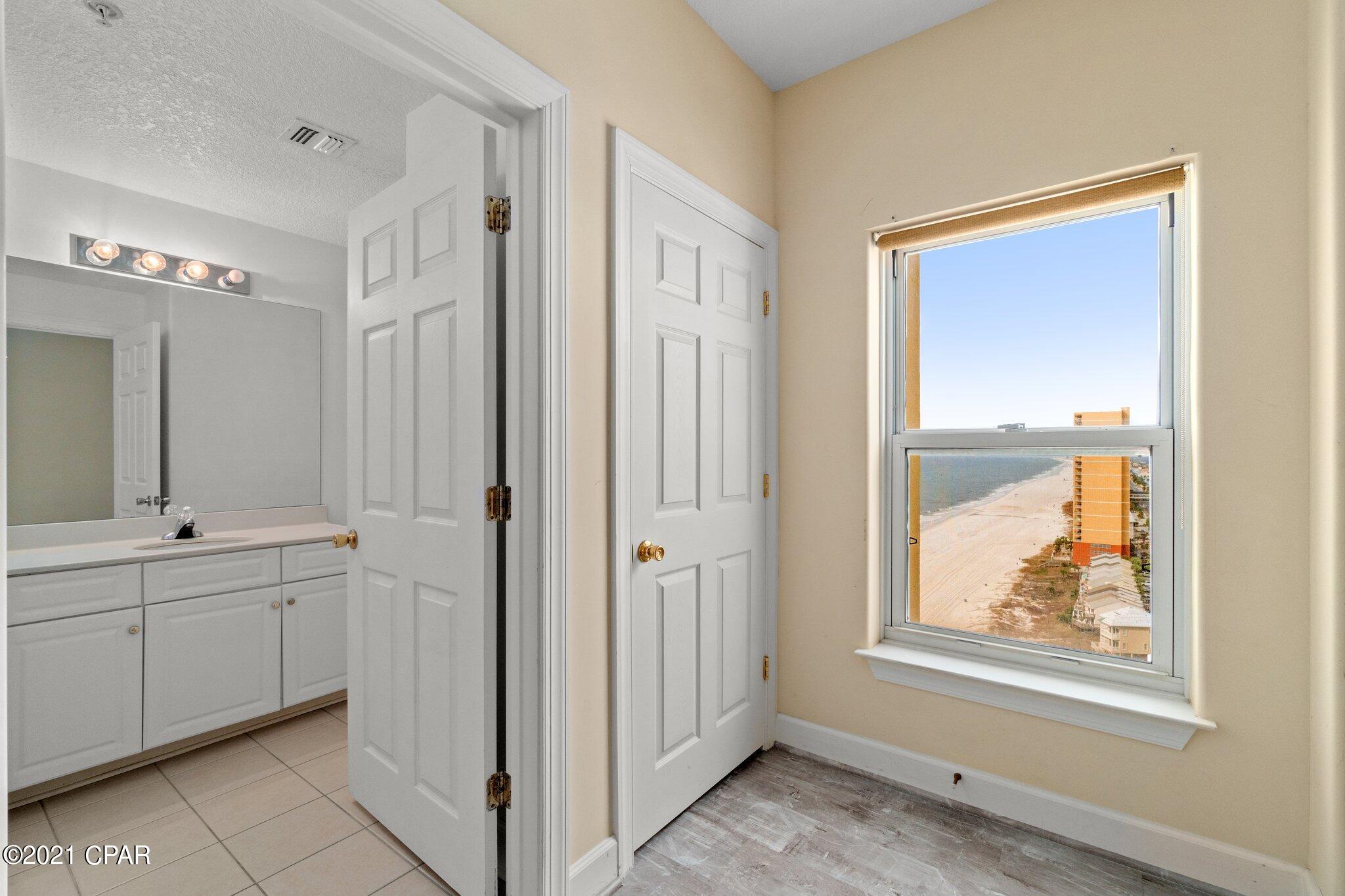 Emerald Isle - Residential