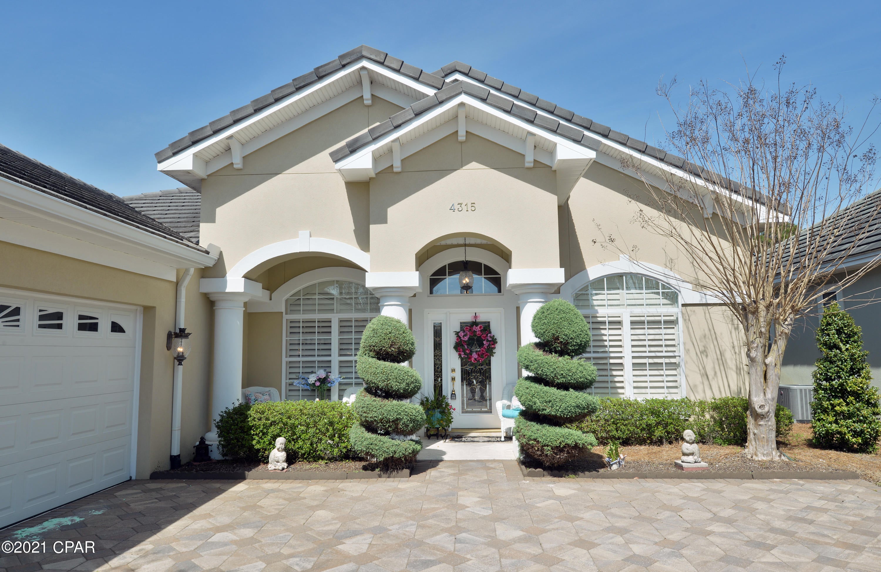 Kelly Plantation - Residential