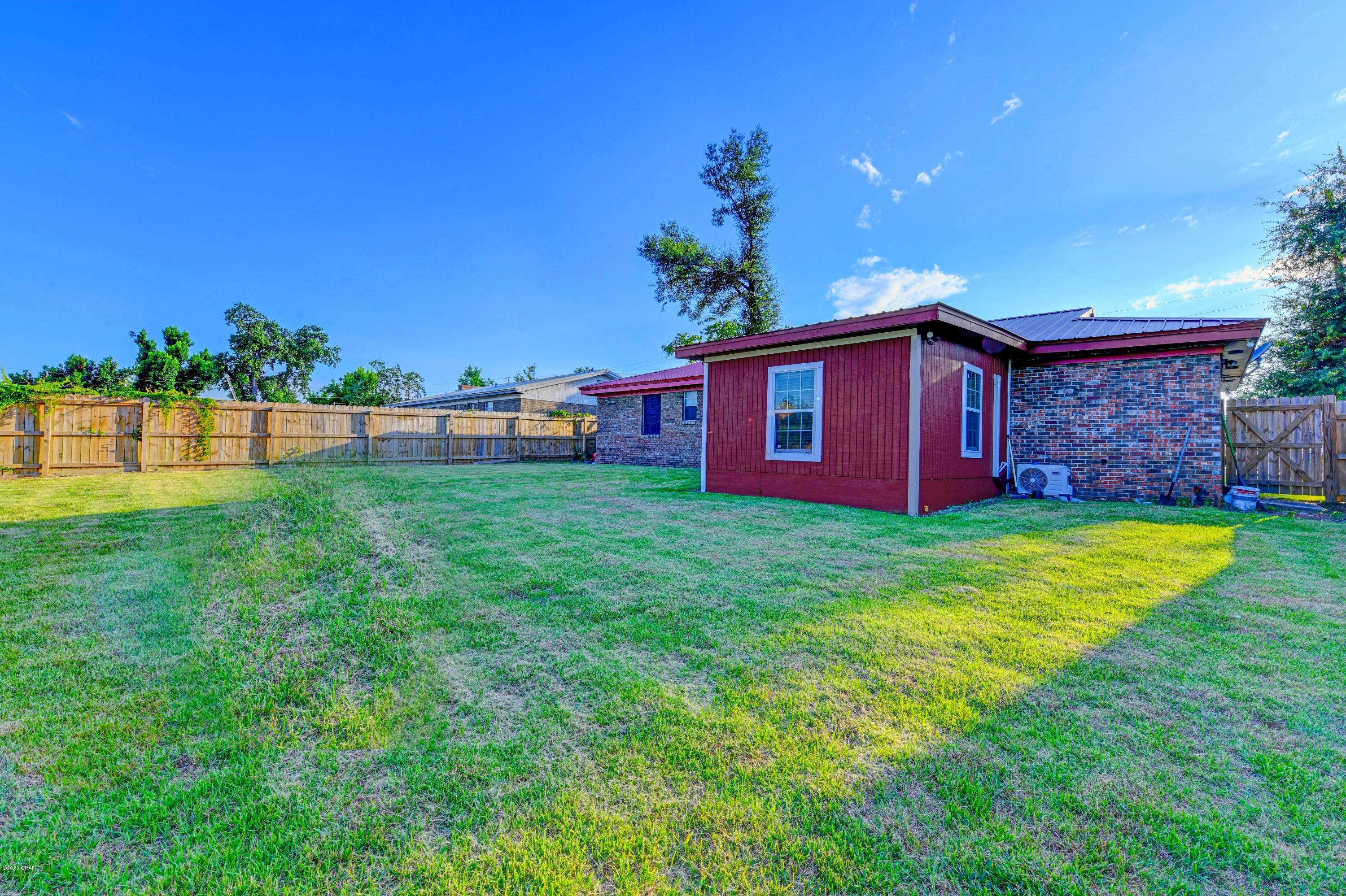 [No Recorded Subdiv] - Residential Lease