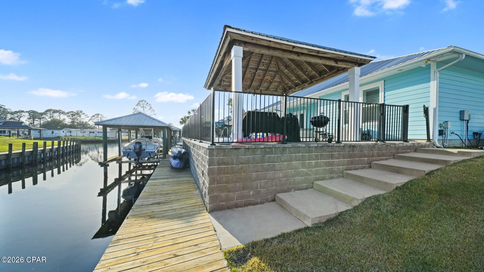 Dolphin Bay - Residential