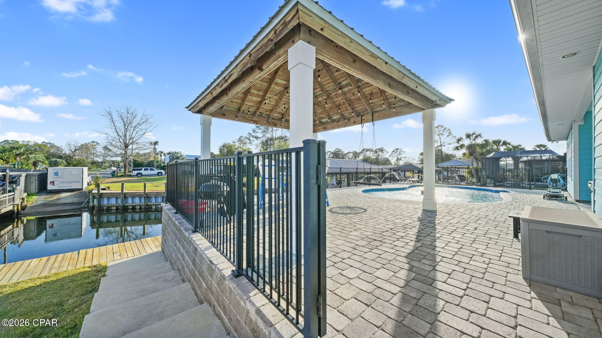 Dolphin Bay - Residential
