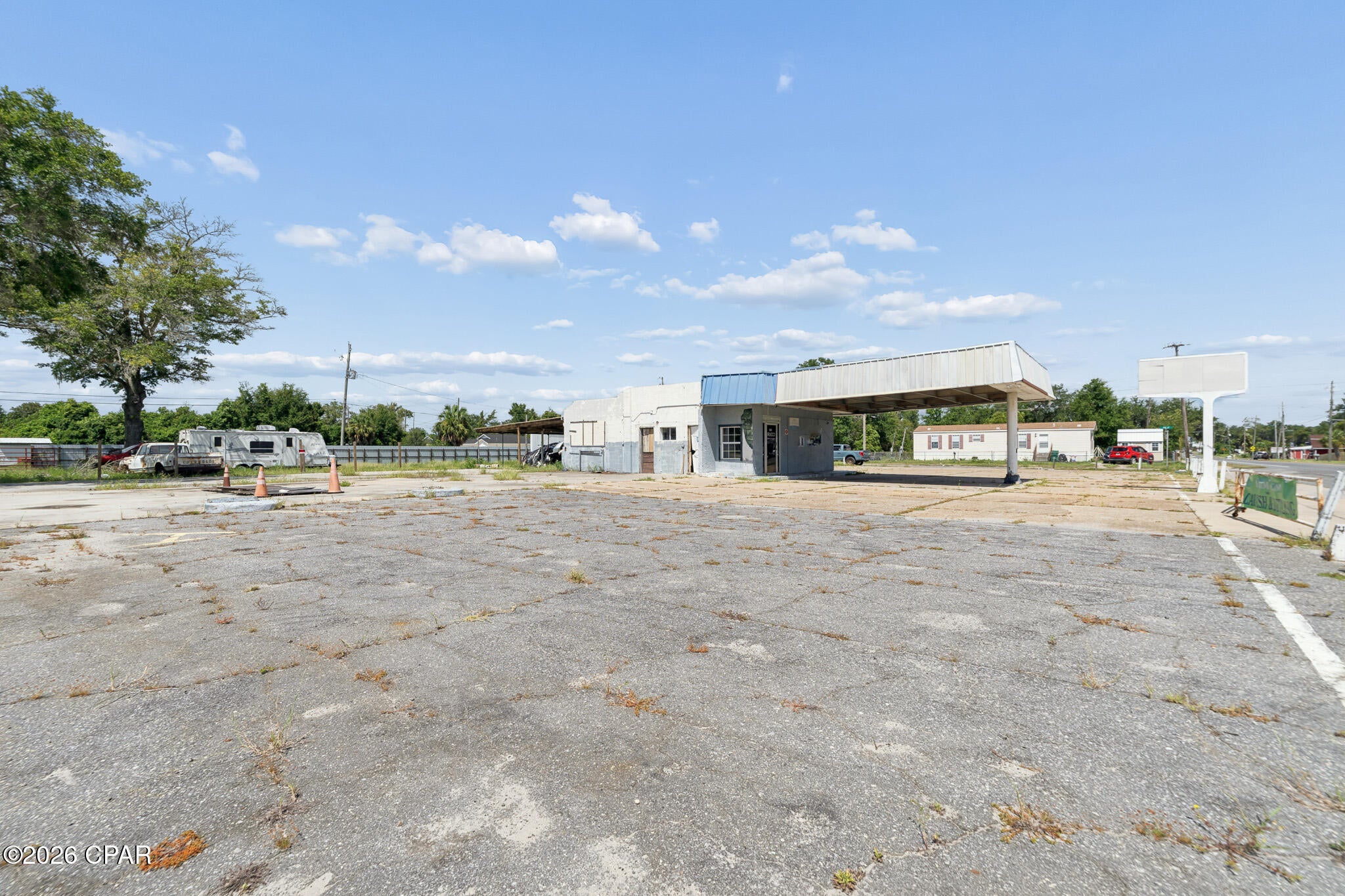 Lake Drive Heights - Commercial Sale