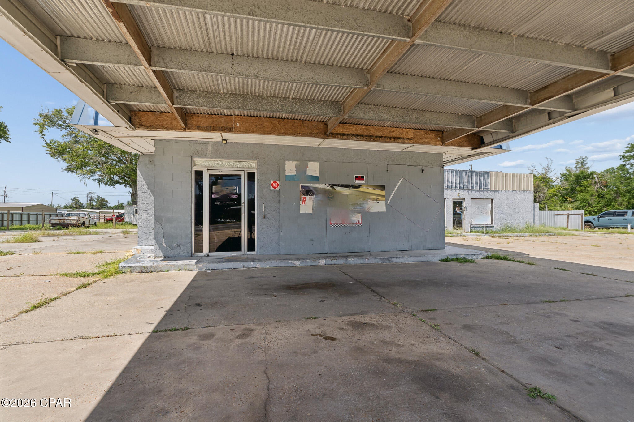 Lake Drive Heights - Commercial Sale