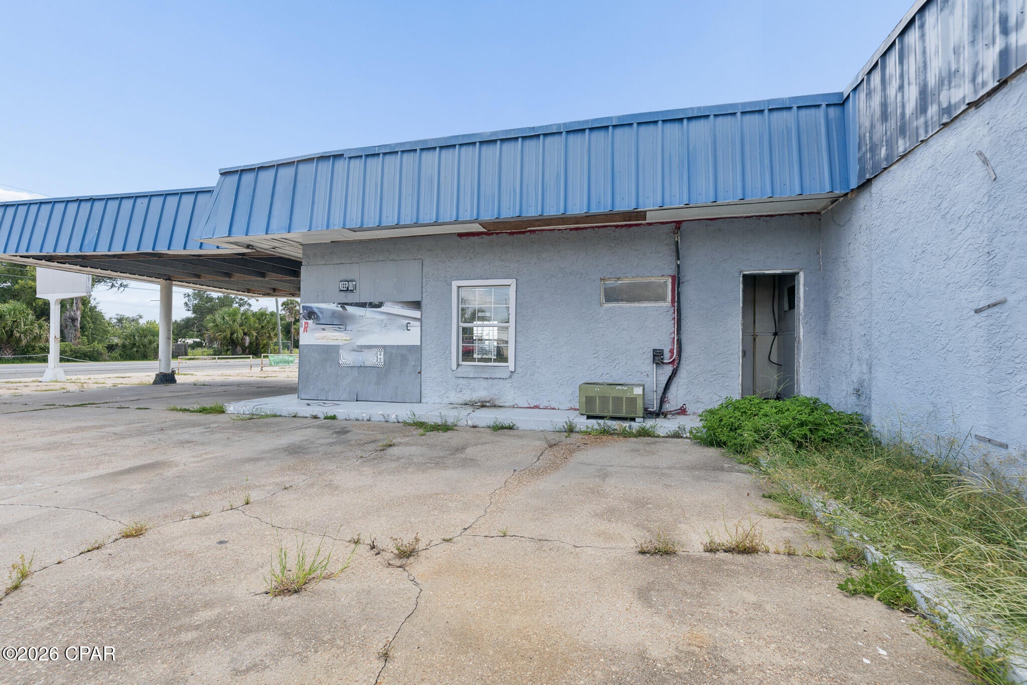 Lake Drive Heights - Commercial Sale