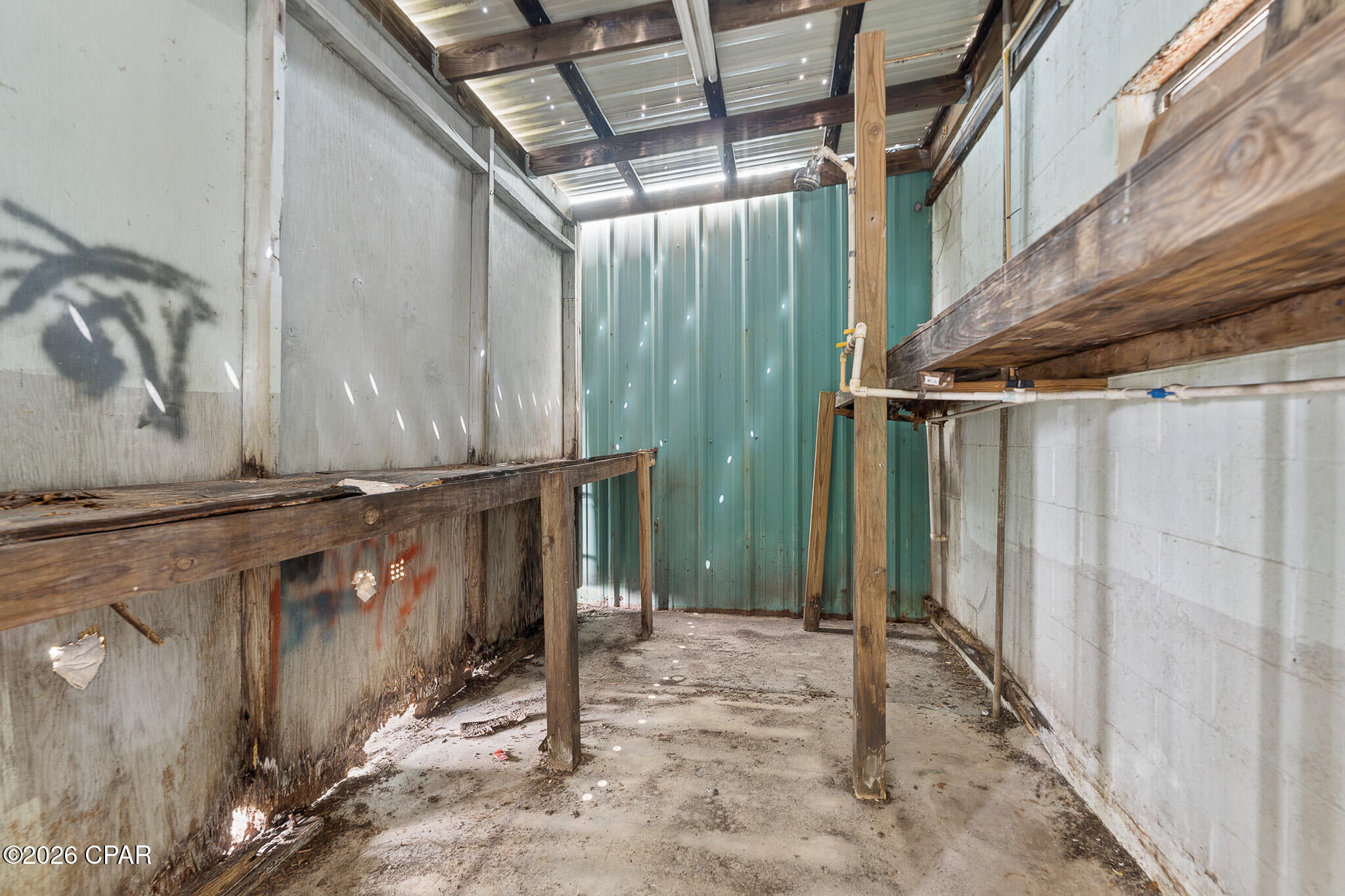 Lake Drive Heights - Commercial Sale