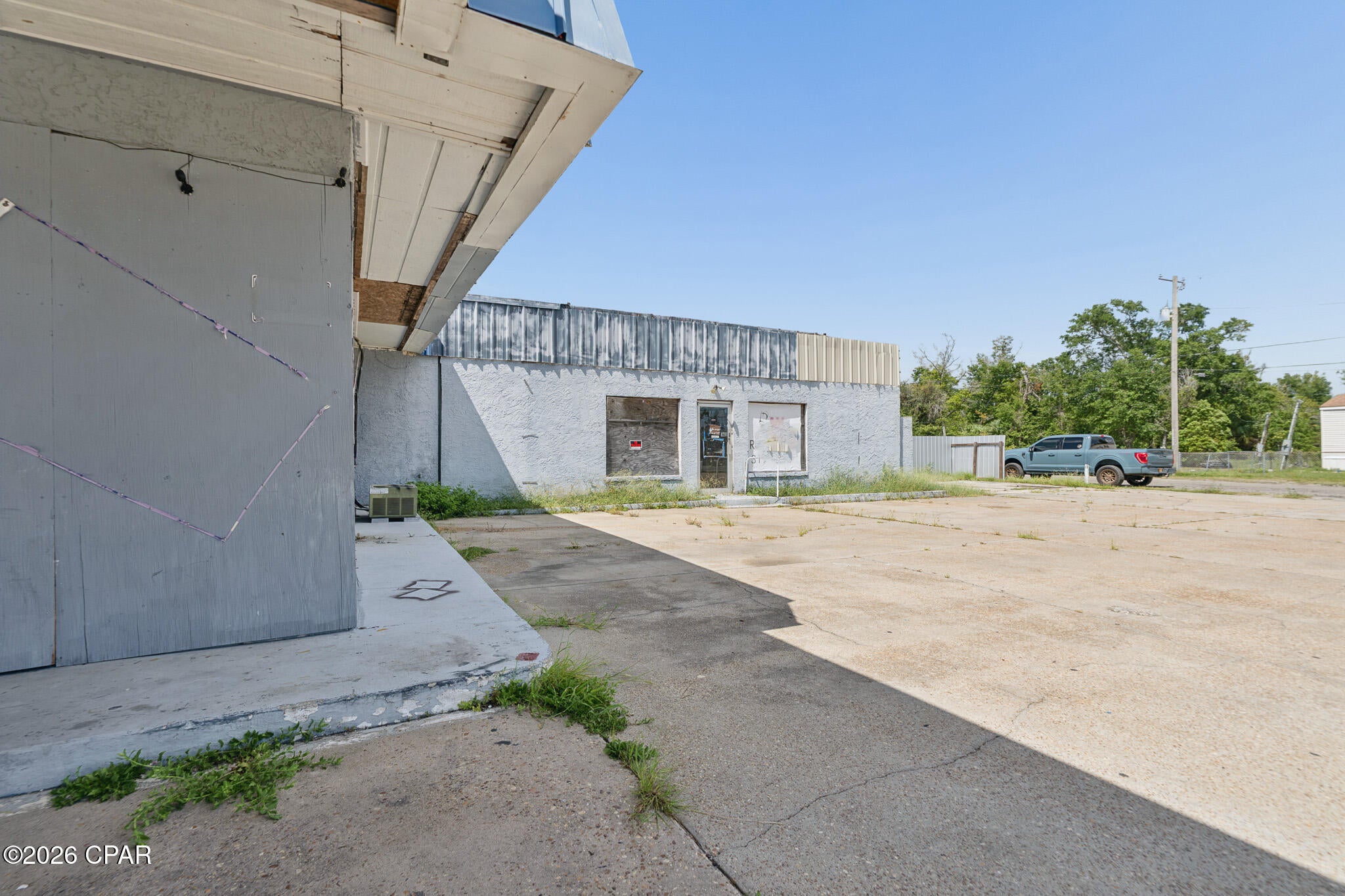 Lake Drive Heights - Commercial Sale
