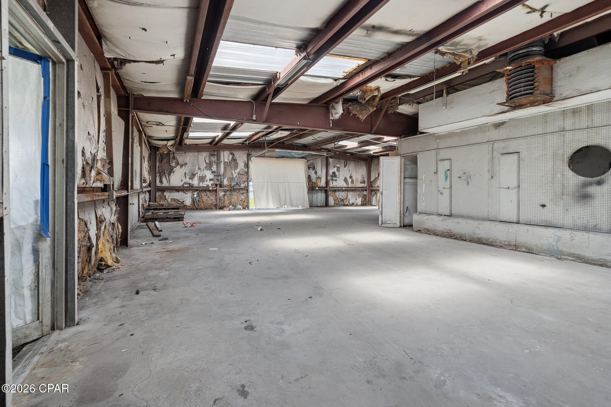 Lake Drive Heights - Commercial Sale