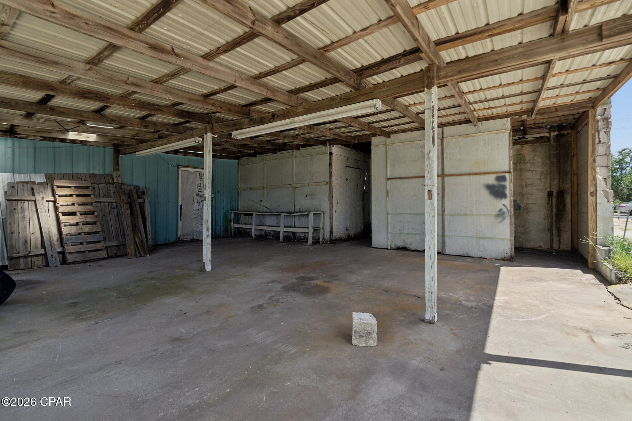 Lake Drive Heights - Commercial Sale