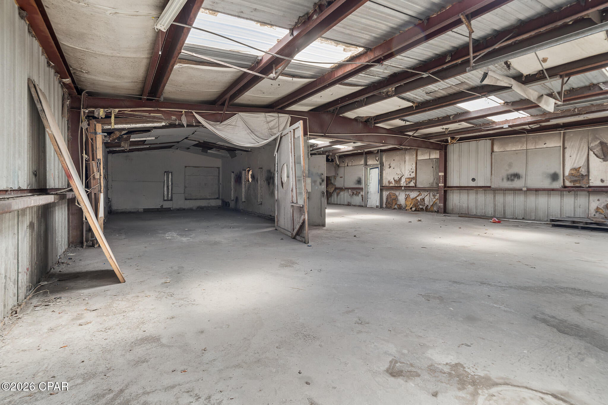 Lake Drive Heights - Commercial Sale
