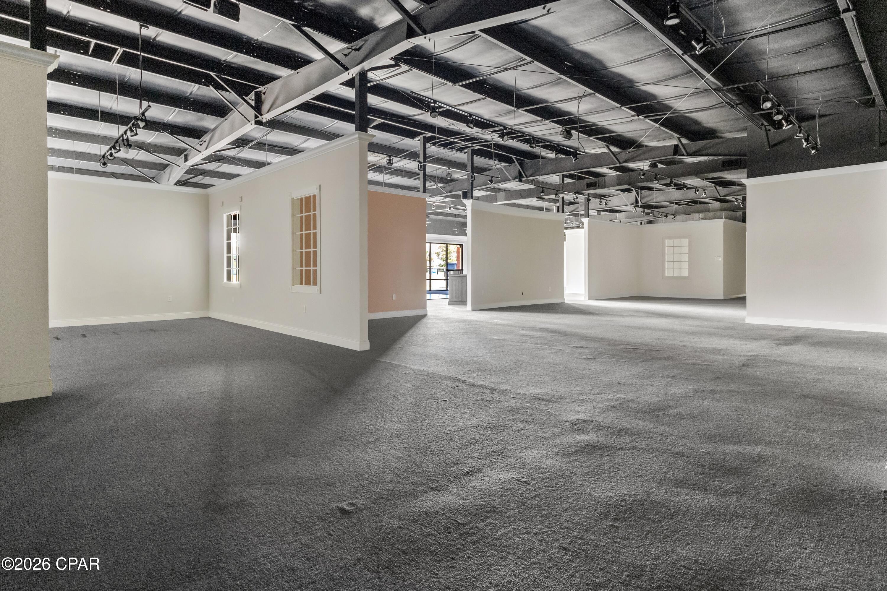 No Named Subdivision - Commercial Lease