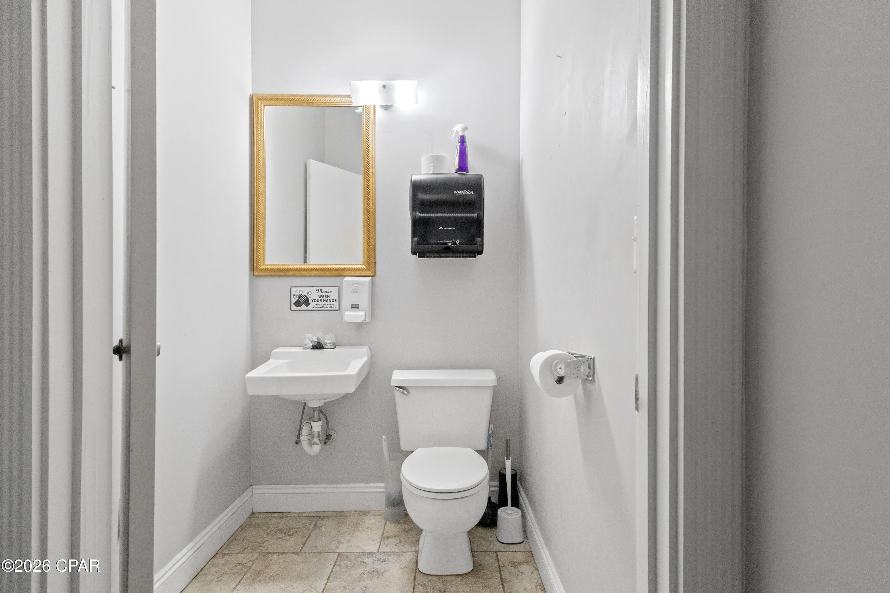 No Named Subdivision - Commercial Lease