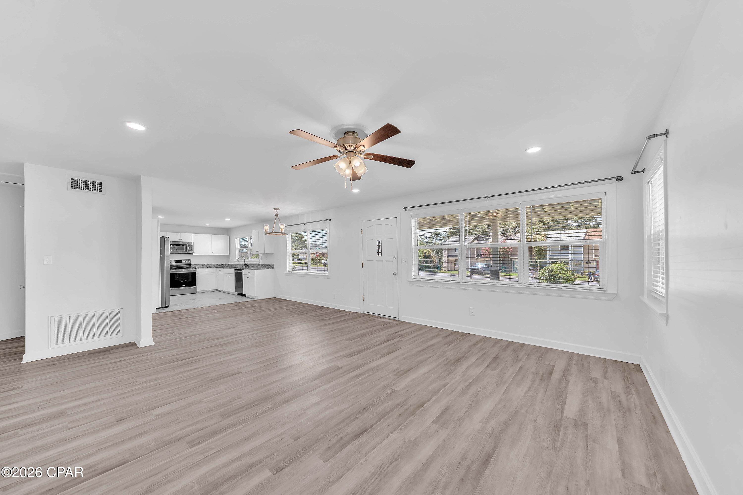 [No Recorded Subdiv] - Residential Lease