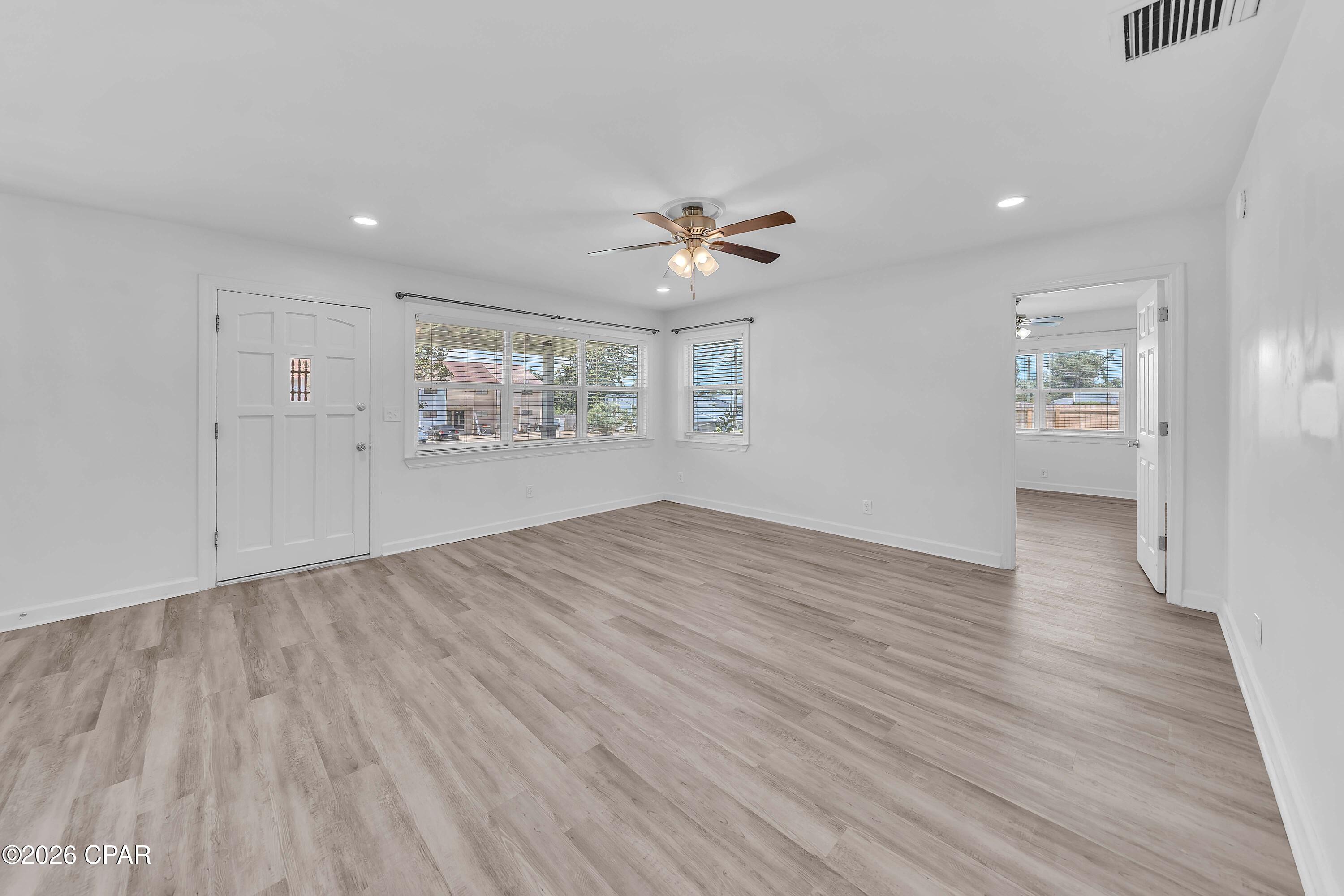 [No Recorded Subdiv] - Residential Lease