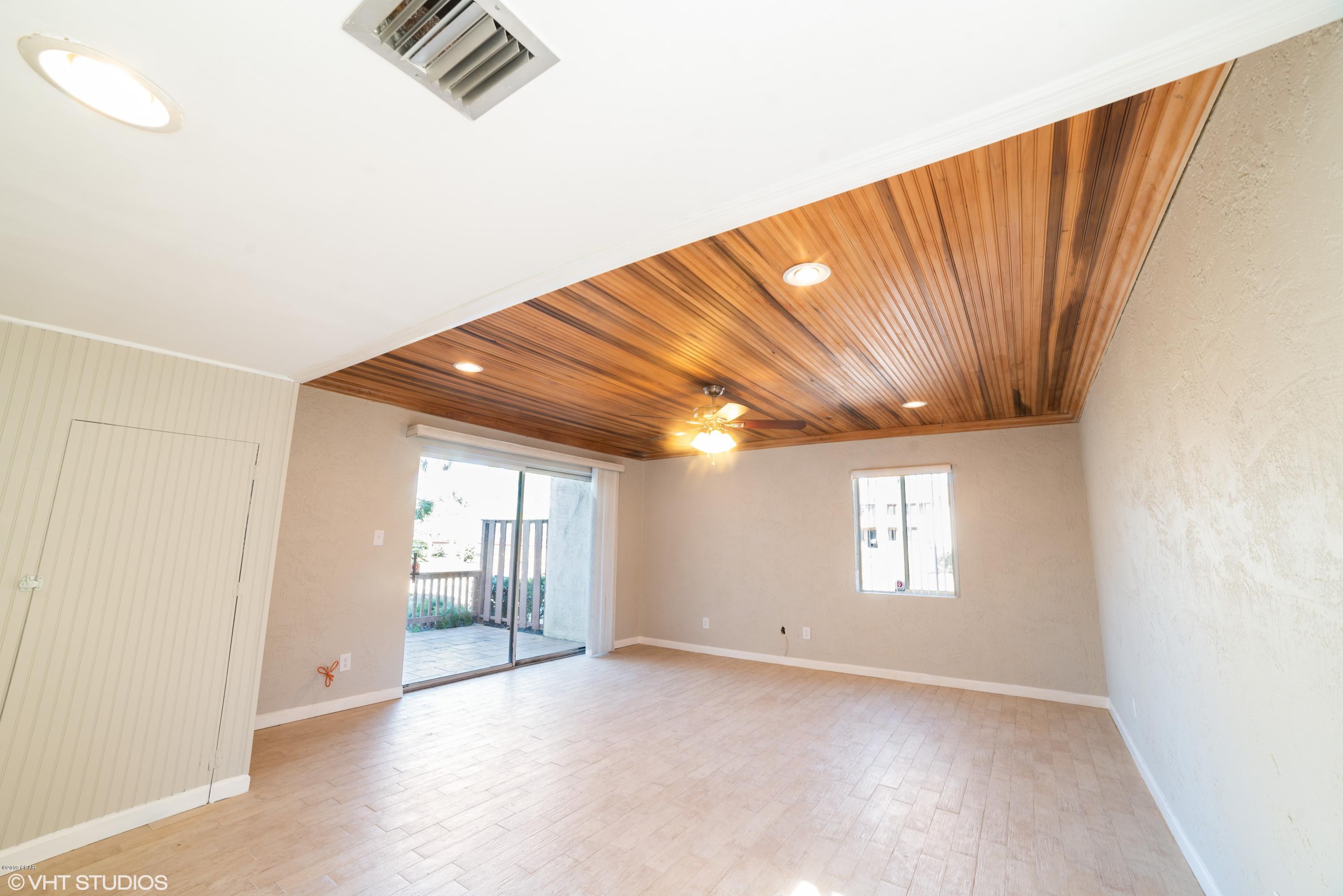 Palisades Condo Ph 1 - Residential