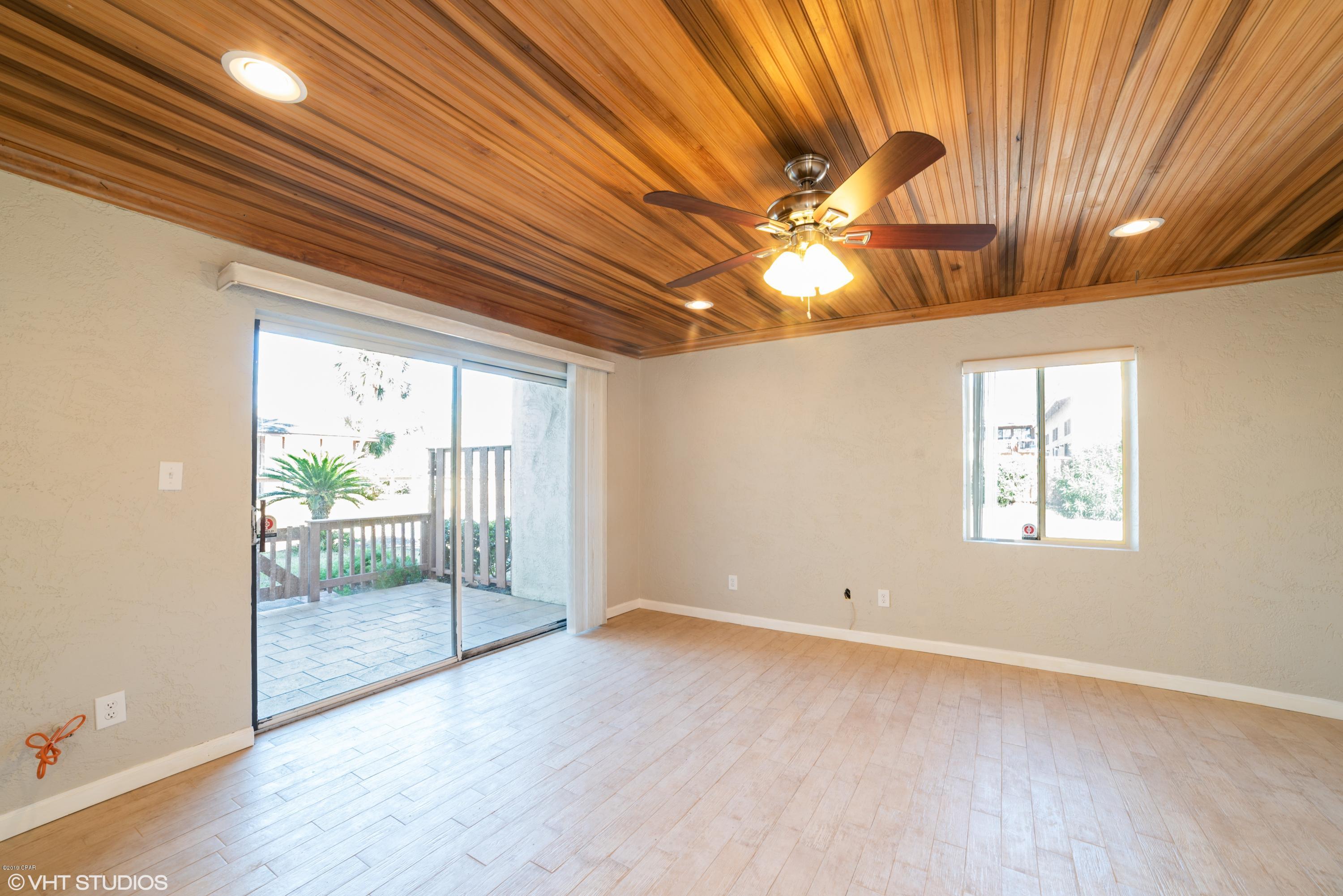 Palisades Condo Ph 1 - Residential
