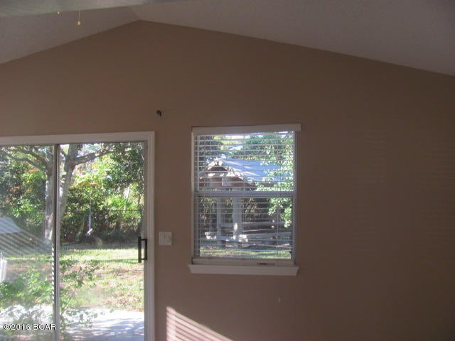 North Lagoon Oaks 1st - Residential Lease