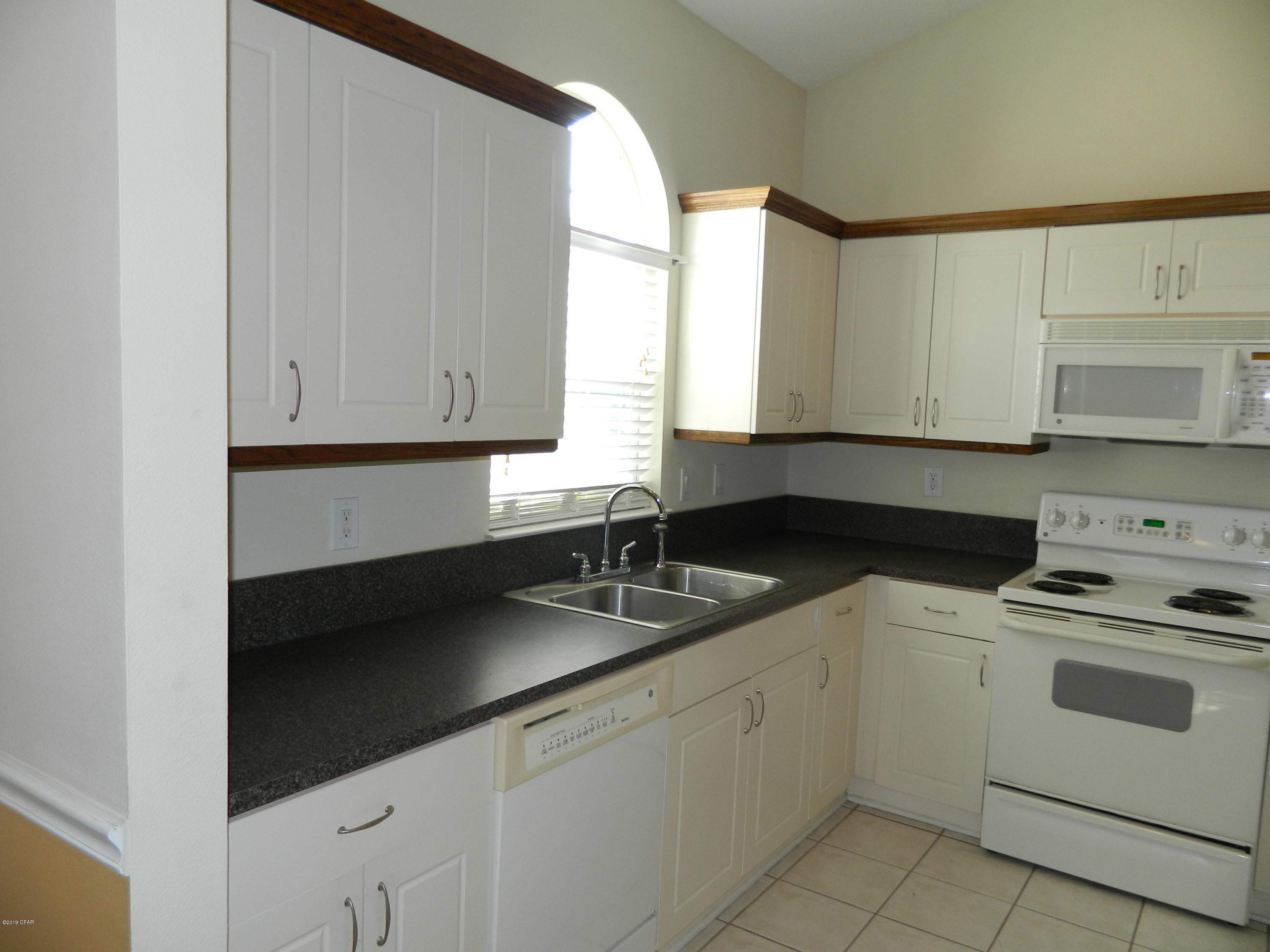 Palmetto Trace Phase 1 - Residential Lease