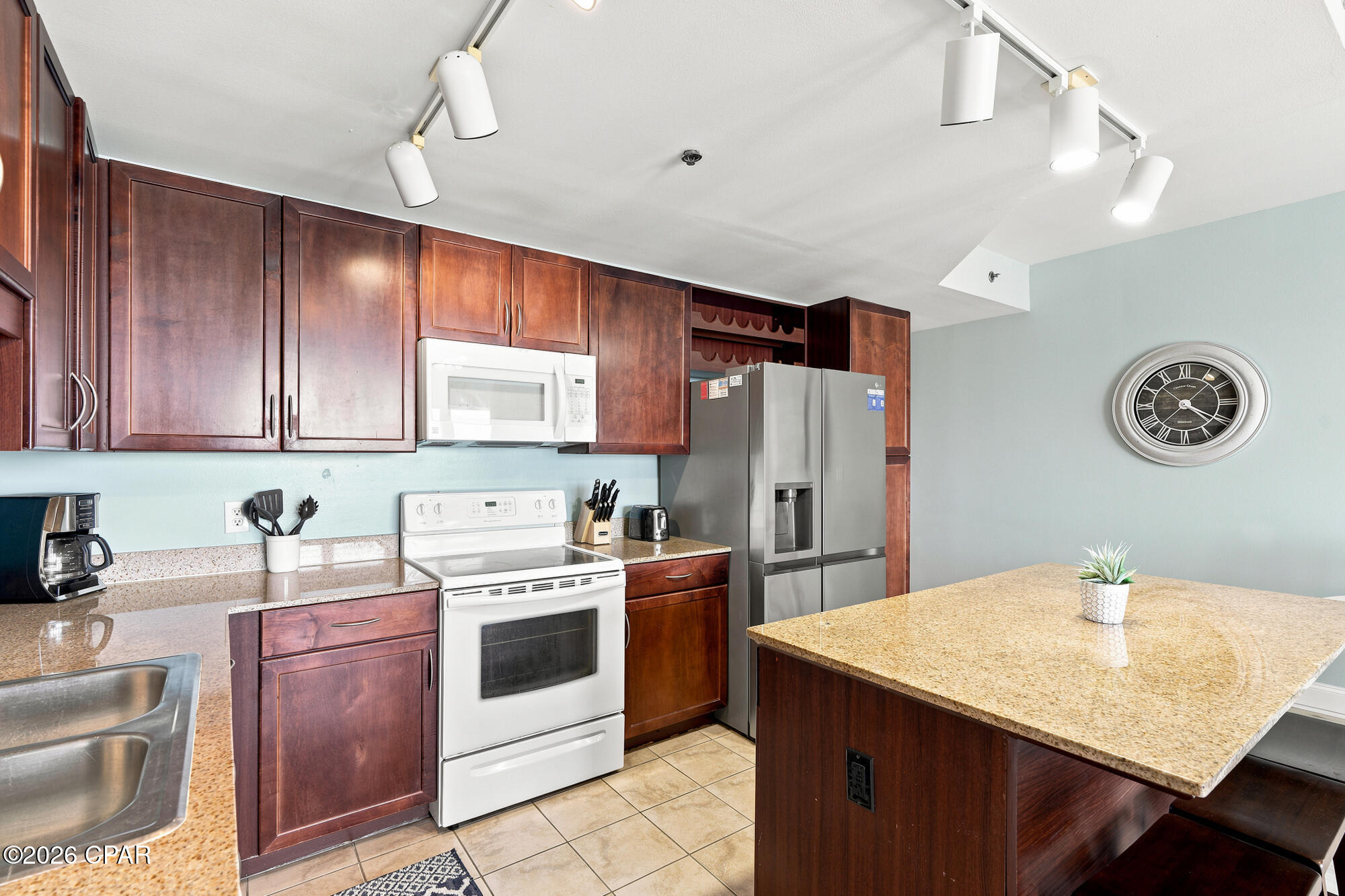 Laketown Wharf - Residential