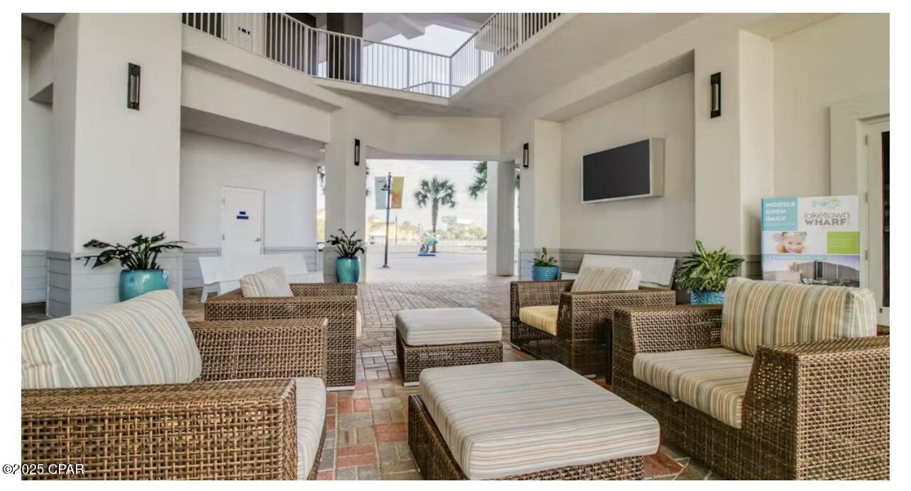 Laketown Wharf - Residential