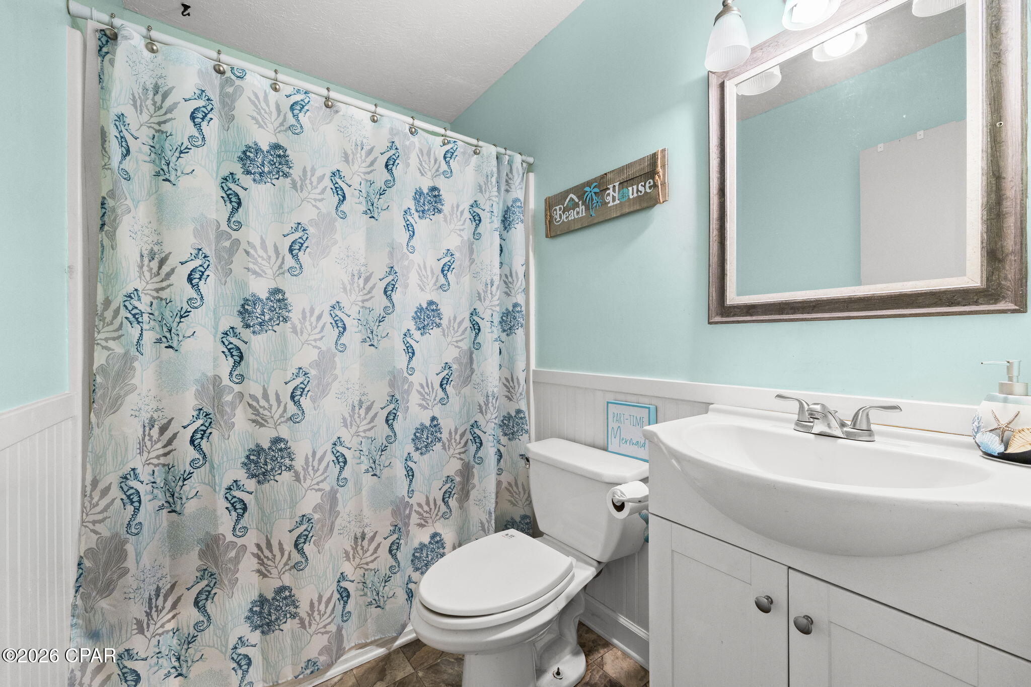 Hutchison's 2nd To Bahama Bch - Residential