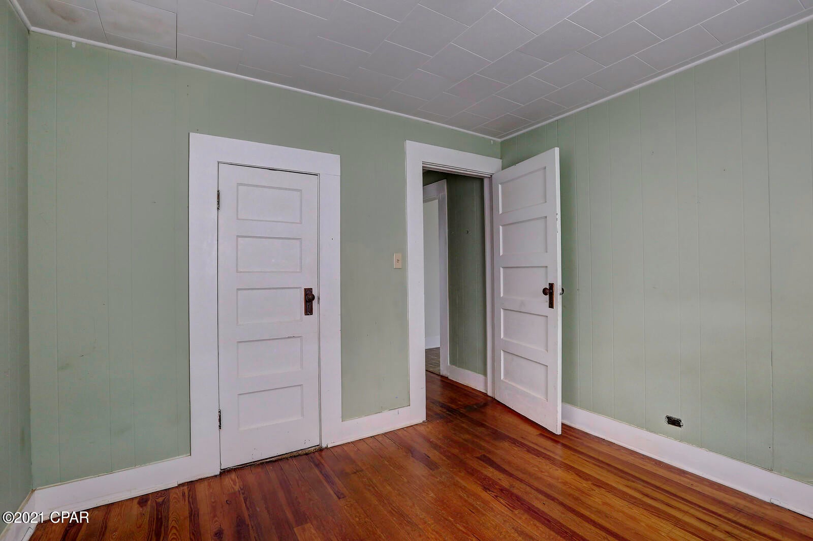 [No Recorded Subdiv] - Residential