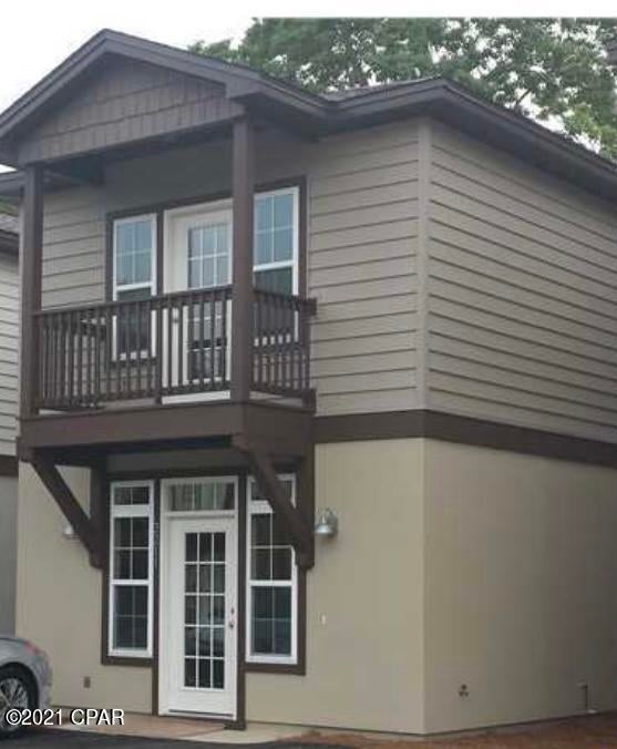 Mimosa Place is a darling community located in Panama City Beach. You are centrally located to the areas most coveted attractions, the beach and fabulous restaurants. Don't miss your opportunity to view this home today!